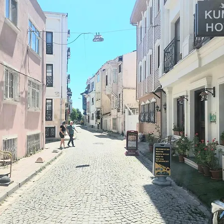 Ezgi Istambul